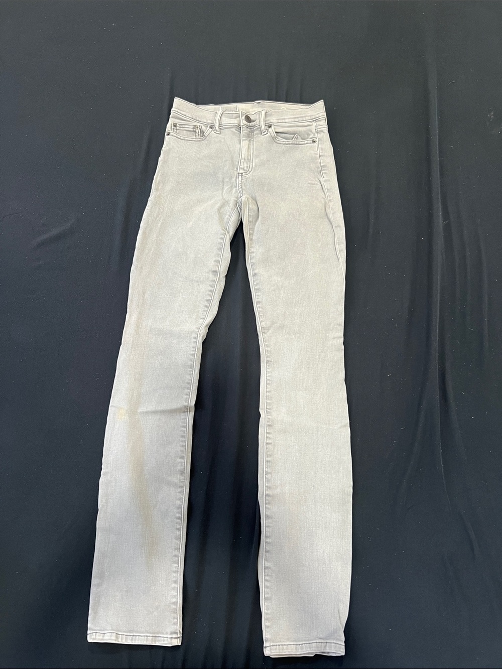 GAP Women's Straight-Leg Jeans in Light Gray